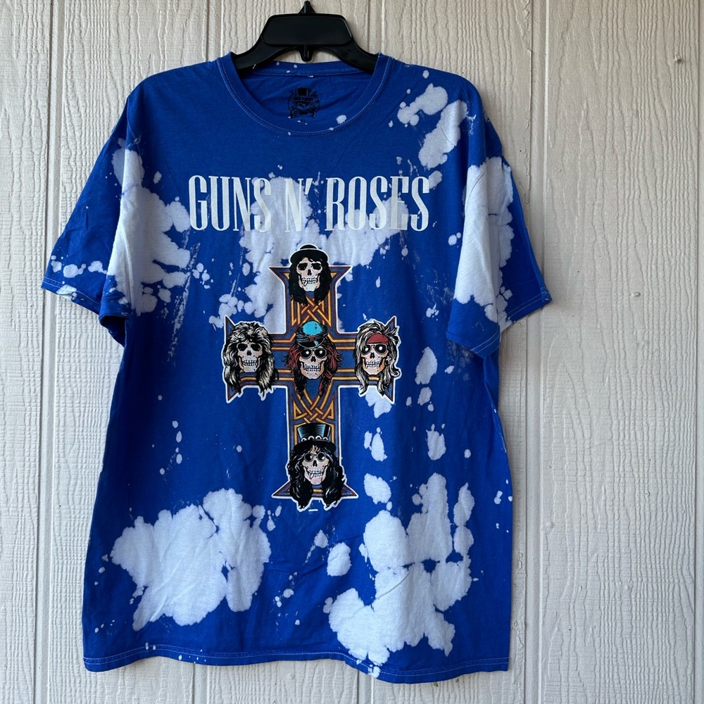 NWOT GUNS N’ ROSES Graphic Tee